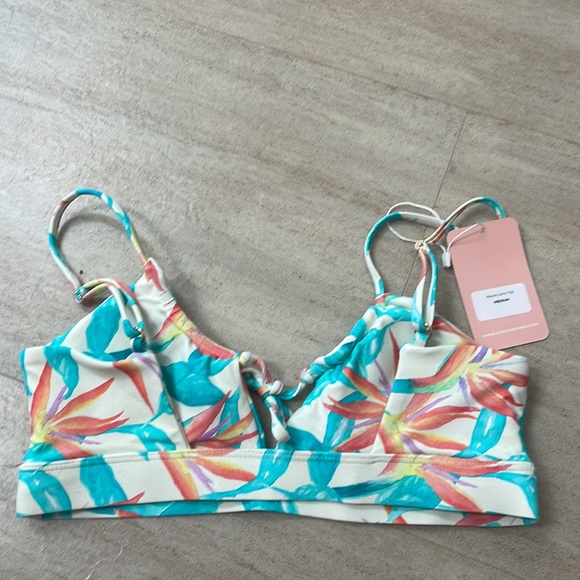 Alaula Lena Top - Picture 3 of 4